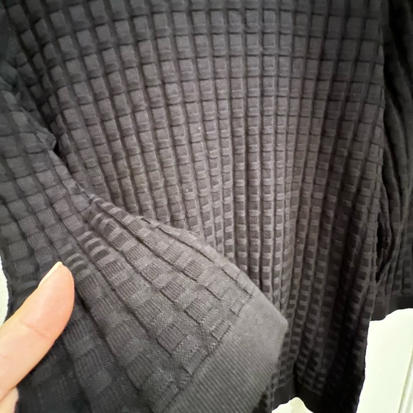 Sweater - Picture 2 of 3